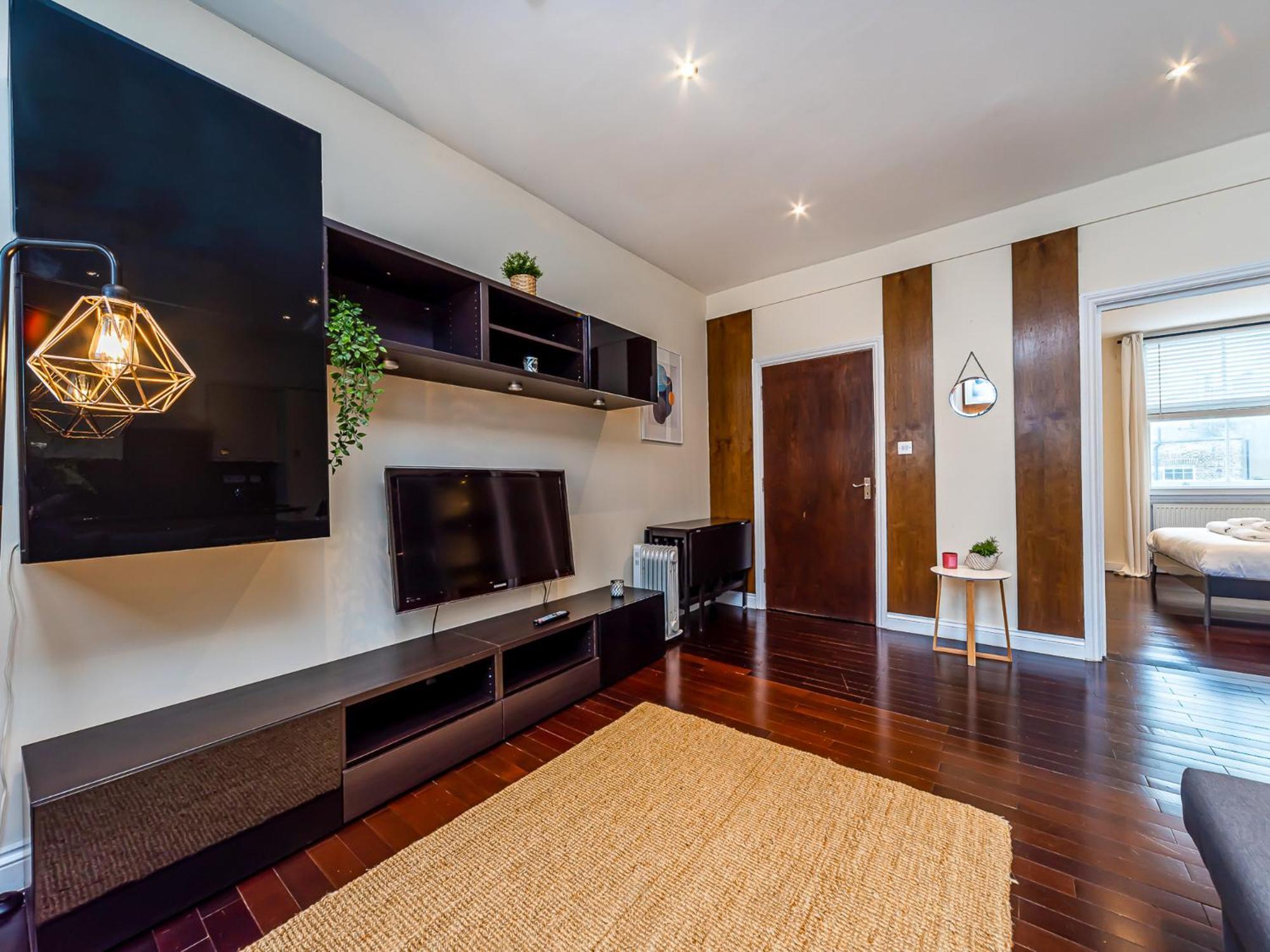 Pass The Keys West End Apartment Near Tottenham Court Road London Exterior photo